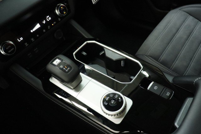 New 2026 Mitsubishi Outlander SE FWD image 14