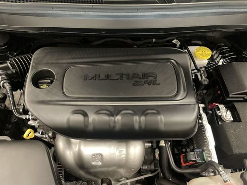 Used 2023 Jeep Cherokee Altitude Lux AWD/4WD image 23