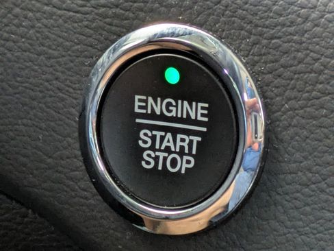 Used 2020 Ford Edge SEL w/ Convenience Package FWD image 30