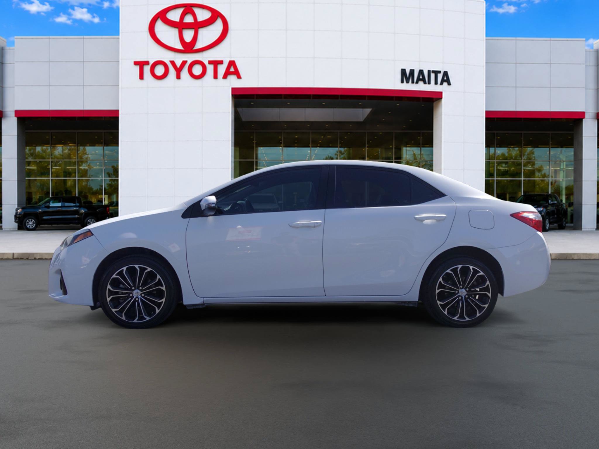 Used 2015 Toyota Corolla S Premium FWD image 6
