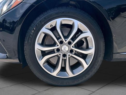 Used 2015 Mercedes-Benz C 300 4MATIC Sedan image 11