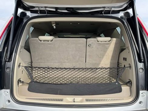 Used 2020 Cadillac Escalade Luxury image 39