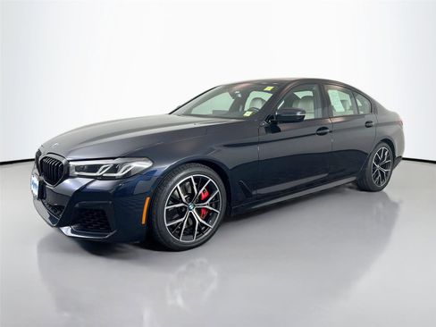 Used 2023 BMW 540i xDrive w/ Executive Package AWD/4WD image 2