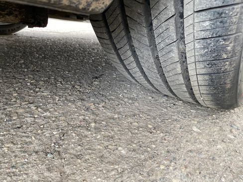 Used 2020 Mercedes-Benz S 560 4MATIC Sedan w/ Premium Package image 34