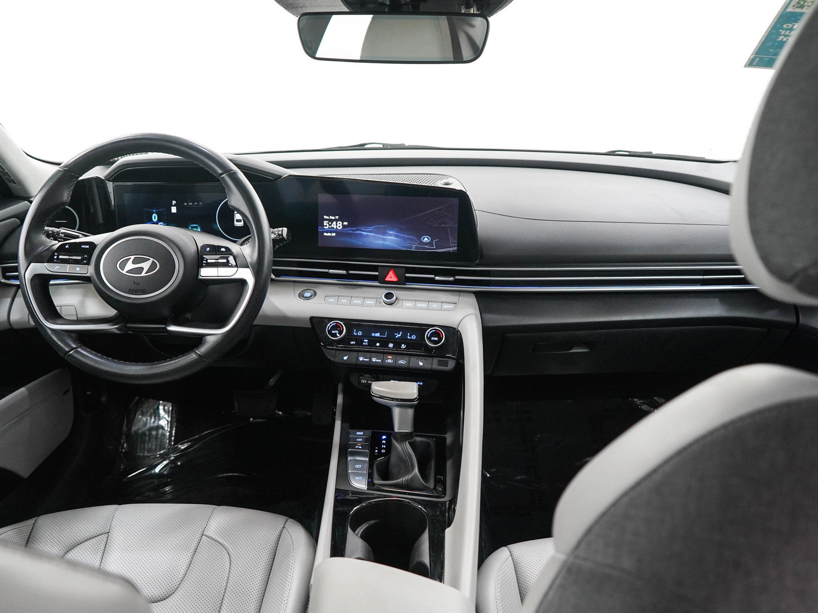Used 2024 Hyundai Elantra Limited FWD image 13