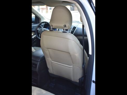 Used 2016 Ford Edge SEL FWD image 24