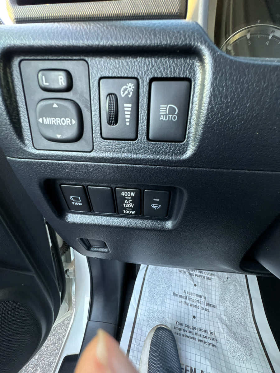 Used 2023 Toyota 4Runner Limited AWD/4WD image 30