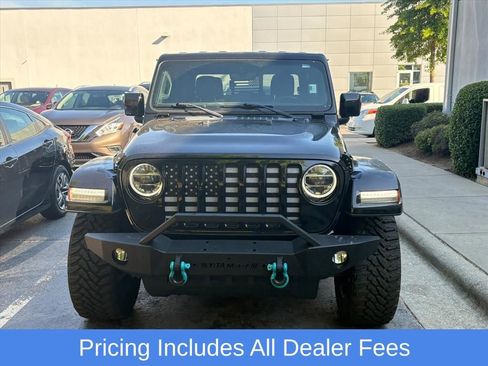 Used 2021 Jeep Gladiator Overland AWD/4WD image 3