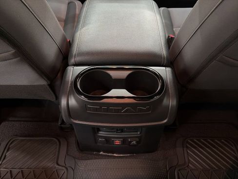 Used 2023 Nissan Titan SV w/ SV Convenience Package image 25