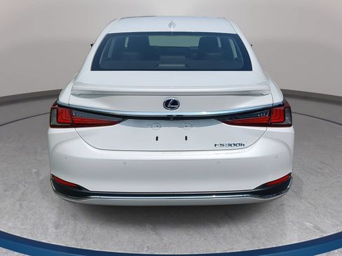 Used 2019 Lexus ES 300h w/ Premium Package FWD image 6