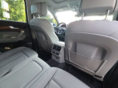 Used 2022 Audi Q5 e Premium Plus AWD/4WD image 18