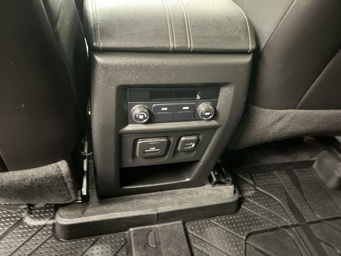 Used 2020 Chevrolet Traverse RS w/ LPO, Floor Liner Package image 12