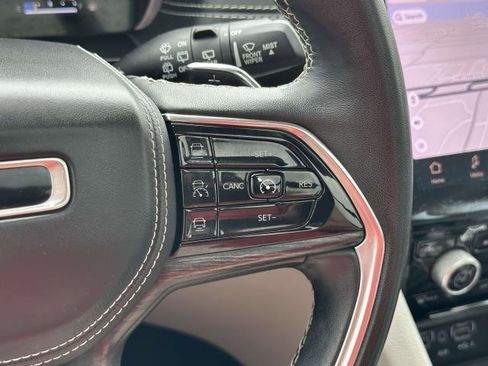 Used 2022 Jeep Grand Cherokee Overland image 26