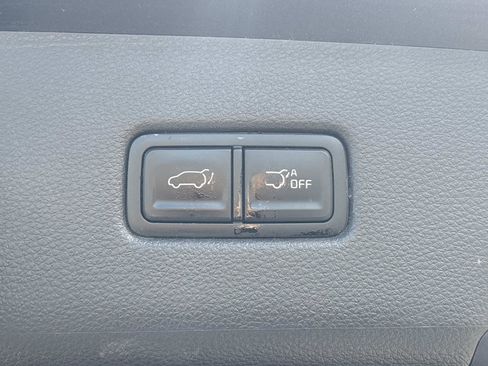 Used 2023 Kia Carnival SX FWD image 30