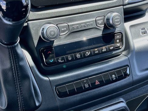 New 2026 RAM ProMaster 3500 w/ Convenience Group FWD image 14