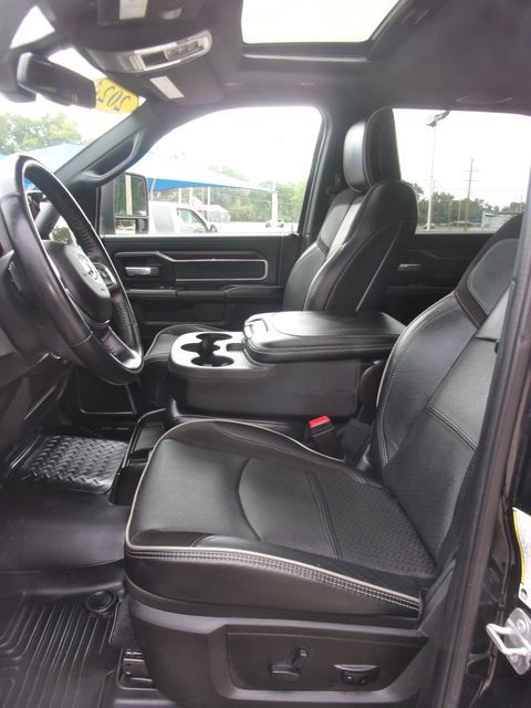 Used 2024 RAM 3500 Laramie w/ Night Edition AWD/4WD image 26