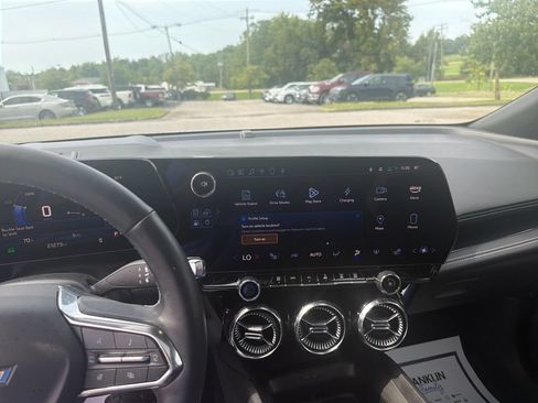 Used 2024 Chevrolet Blazer EV LT AWD/4WD image 20