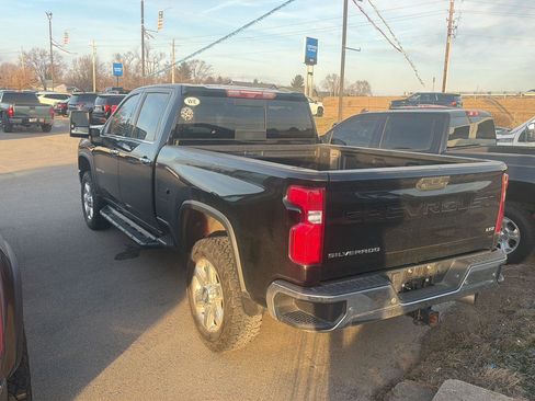 Used 2020 Chevrolet Silverado 3500 LTZ w/ LTZ Premium Package image 8