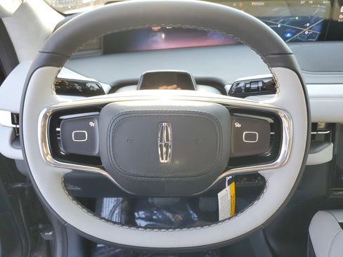 New 2025 Lincoln Navigator L Black Label image 16