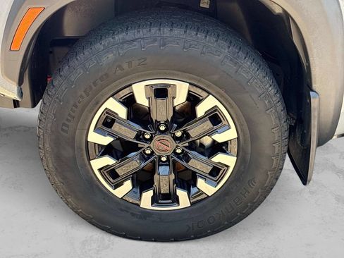 Certified 2023 Nissan Frontier PRO-4X w/ Pro Convenience Package AWD/4WD image 15
