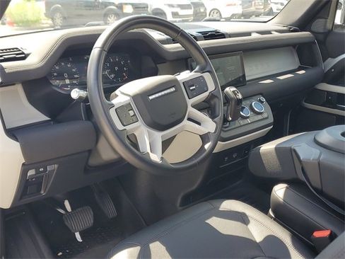 Used 2021 Land Rover Defender 90 First Edition image 25