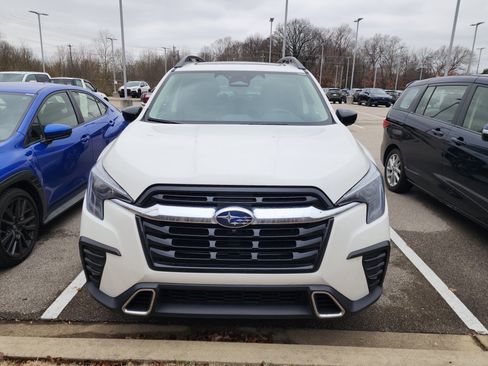 Used 2025 Subaru Ascent Touring w/ Popular Package #2 image 3