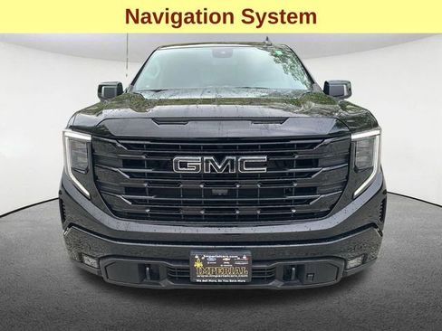 Used 2024 GMC Sierra 1500 Elevation w/ Elevation Premium Package AWD/4WD image 4