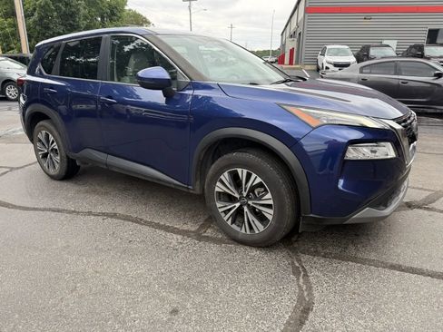 Used 2022 Nissan Rogue SV FWD image 5