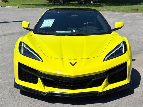 Used 2024 Chevrolet Corvette Z06 RWD image 5