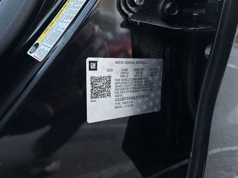 Used 2018 Chevrolet Cruze Premier image 35