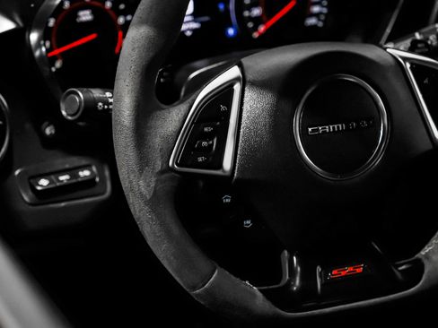 Used 2019 Chevrolet Camaro SS RWD image 24