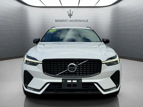 Used 2022 Volvo XC60 B6 R-Design w/ Advanced Package image 8