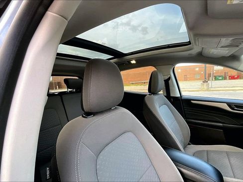Used 2022 Ford Escape SE w/ SE Sport Appearance Package AWD/4WD image 21