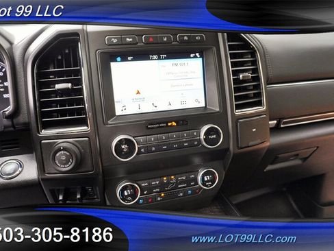 Used 2019 Ford Expedition Limited w/ Equipment Group 302A AWD/4WD image 23