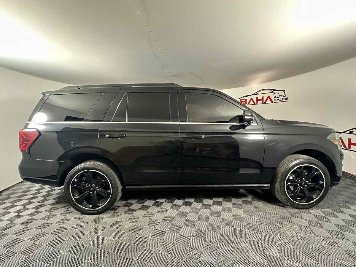 Used 2023 Ford Expedition Limited AWD/4WD image 11