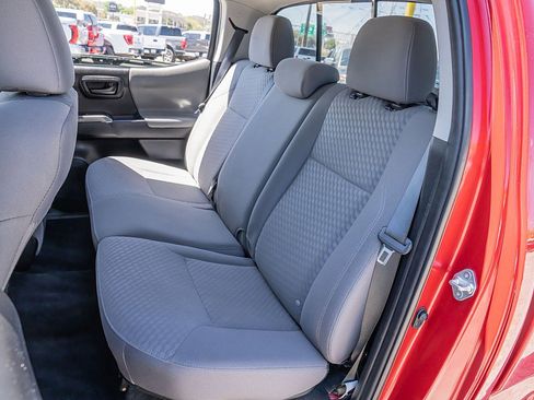 Used 2022 Toyota Tacoma SR5 RWD image 16