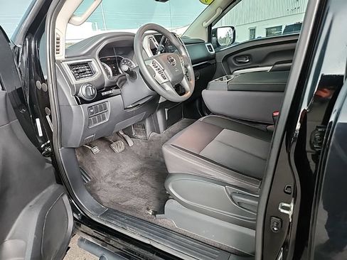 Used 2021 Nissan Titan SV w/ Accessory Utility Package AWD/4WD image 28