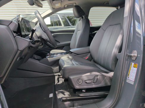 Certified 2025 Audi Q6 e-tron Premium w/ Convenience Package RWD image 17
