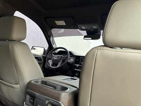 Used 2022 GMC Sierra 1500 SLT w/ SLT Convenience Package image 23