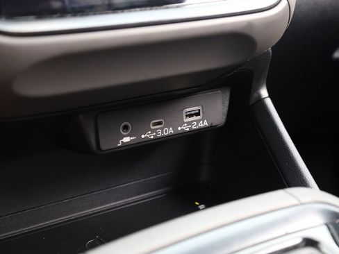 Used 2024 Subaru Crosstrek 2.5i Wilderness w/ Crosstrek Mirror Package AWD/4WD image 14