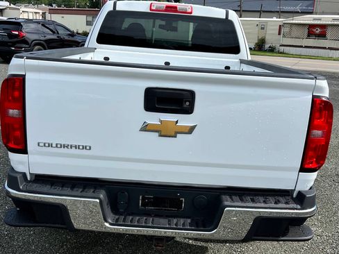 Used 2016 Chevrolet Colorado W/T w/ WT Convenience Package AWD/4WD image 12