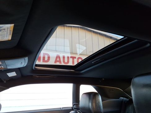 Used 2009 Dodge Challenger R/T image 9