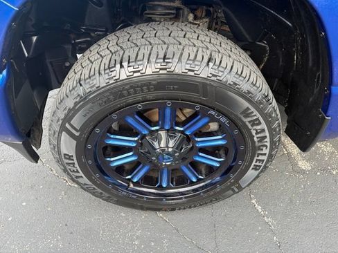 Used 2019 RAM 1500 Big Horn AWD/4WD image 10