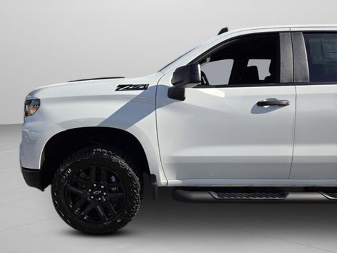 New 2026 Chevrolet Silverado 1500 Custom Trail Boss w/ LPO, Dark Essentials Package image 24