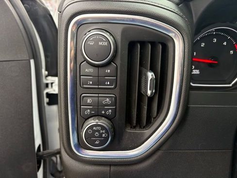 Used 2022 Chevrolet Silverado 2500 LTZ w/ LTZ Convenience Package image 24