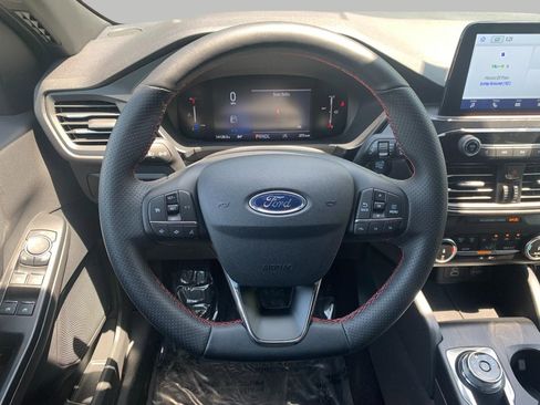 Used 2025 Ford Escape ST-Line AWD/4WD image 4