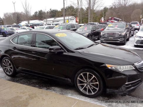 Used 2016 Acura TLX V6 image 2