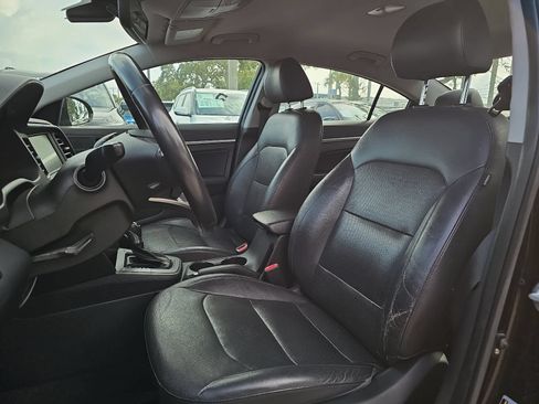 Used 2019 Hyundai Elantra Limited w/ Cargo Package FWD image 13