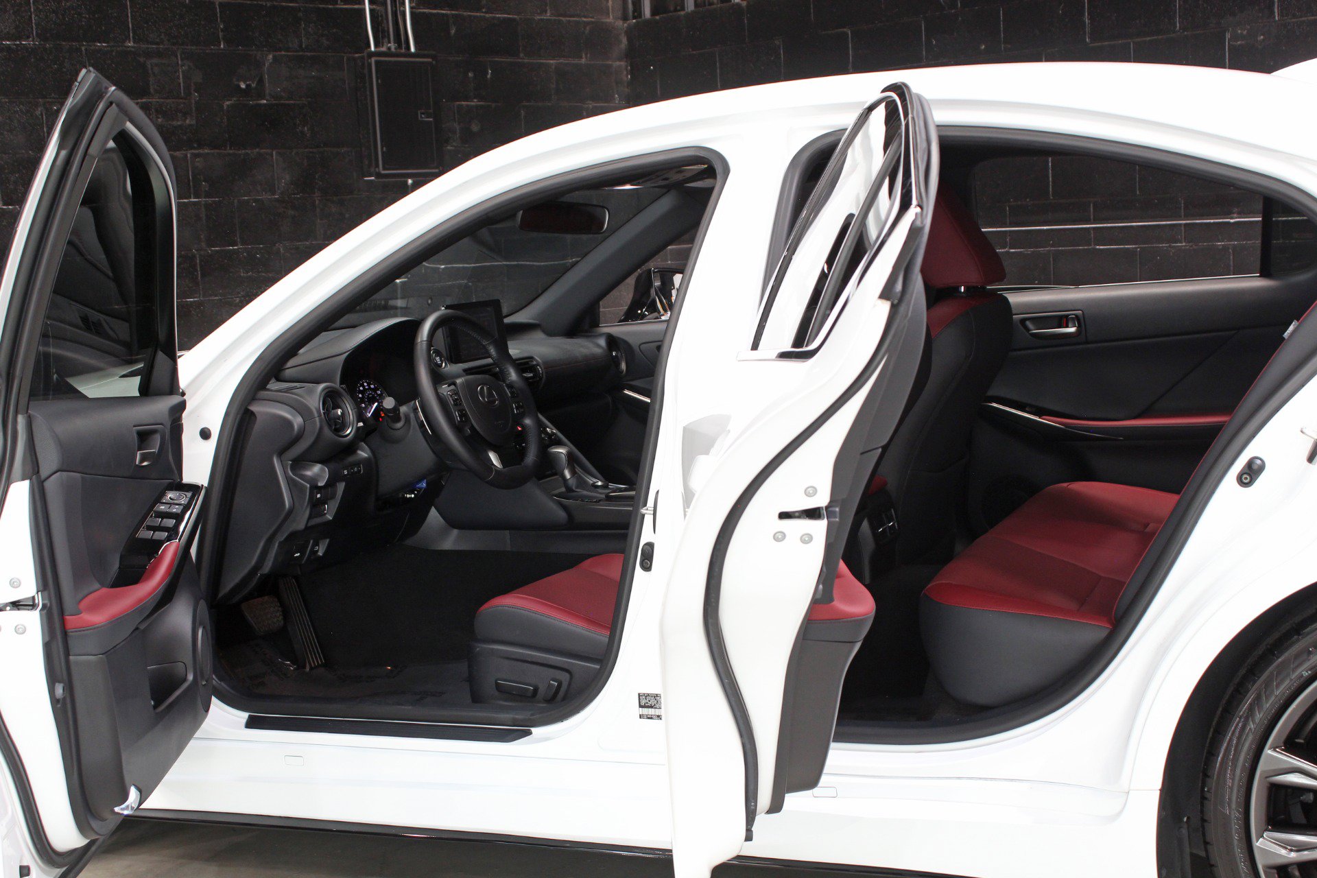 Used 2024 Lexus IS 350 F Sport RWD image 29