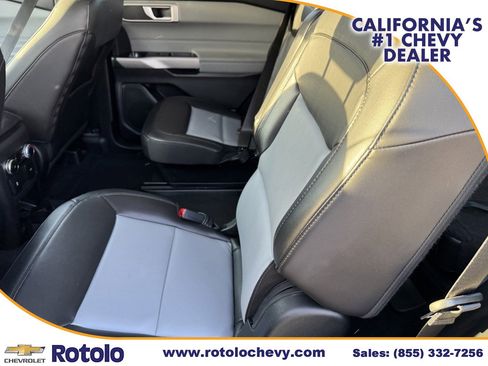 Used 2022 Ford Explorer XLT w/ Equipment Group 202A image 9